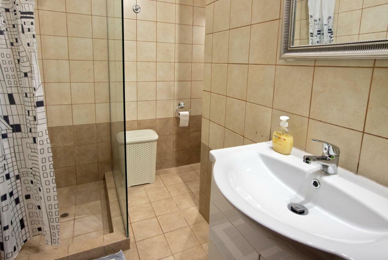 Villa Lato - Villa With Private Pool And Yard Anatoli  Екстер'єр фото