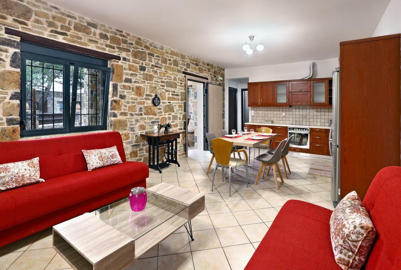 Villa Lato - Villa With Private Pool And Yard Anatoli  Екстер'єр фото